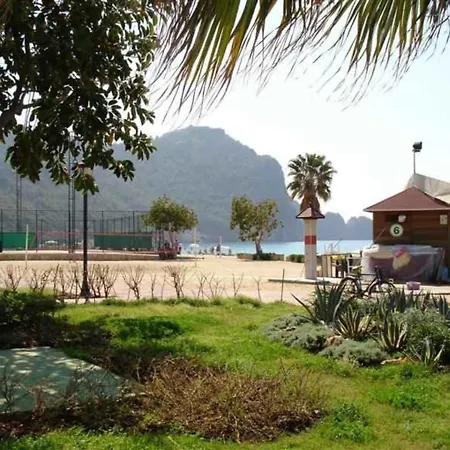 Dom wakacyjny With A Pool And Jacuzzi *