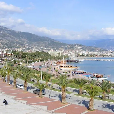 Dom wakacyjny With A Pool And Jacuzzi Alanya