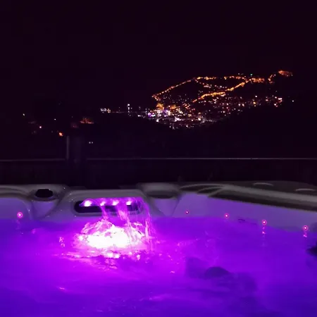 With A Pool And Jacuzzi * Alanya